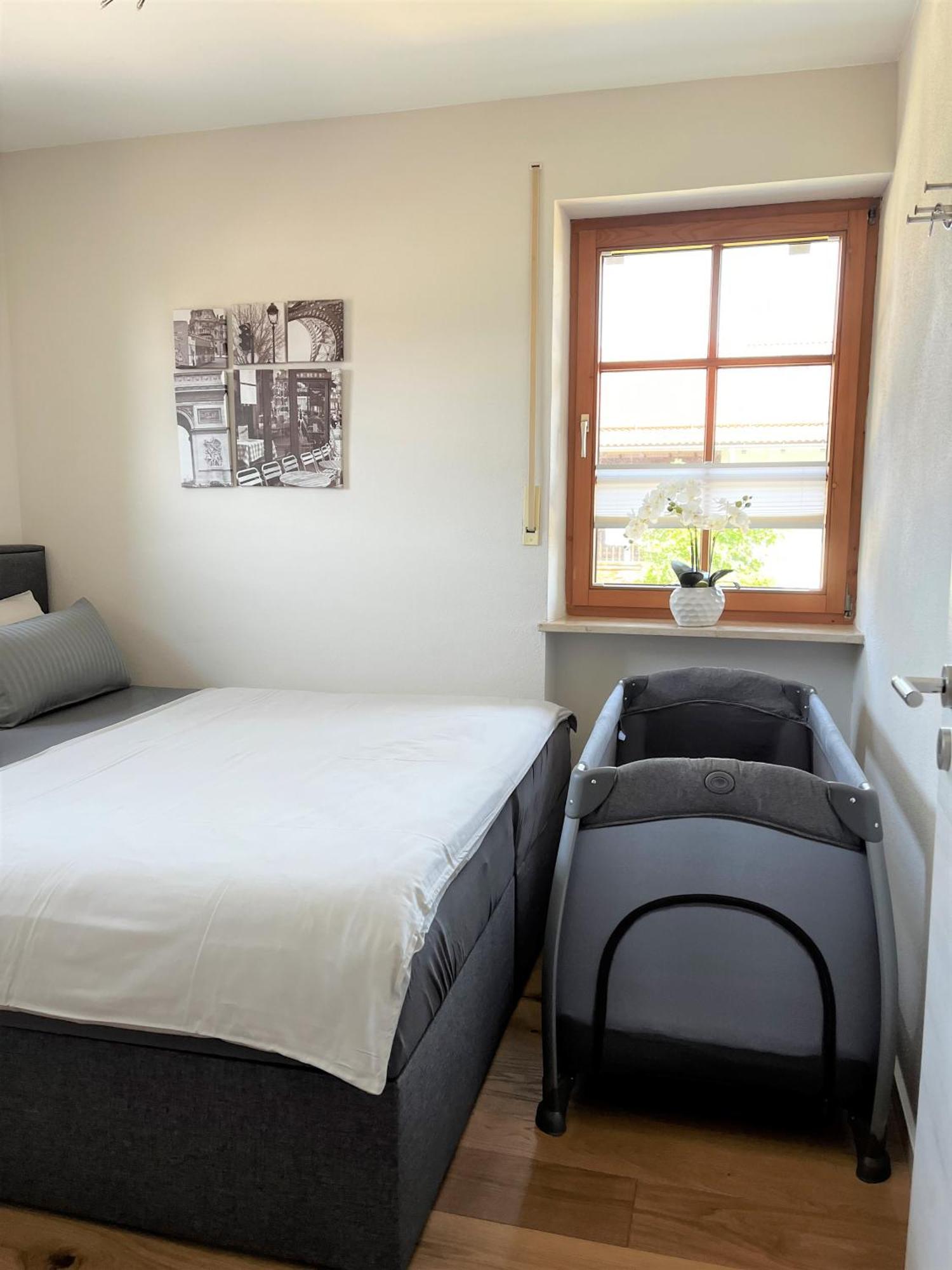 Apartment Wohlfuehlplatzl - Urgemuetlich & Ruhig Vogtareuth Екстер'єр фото