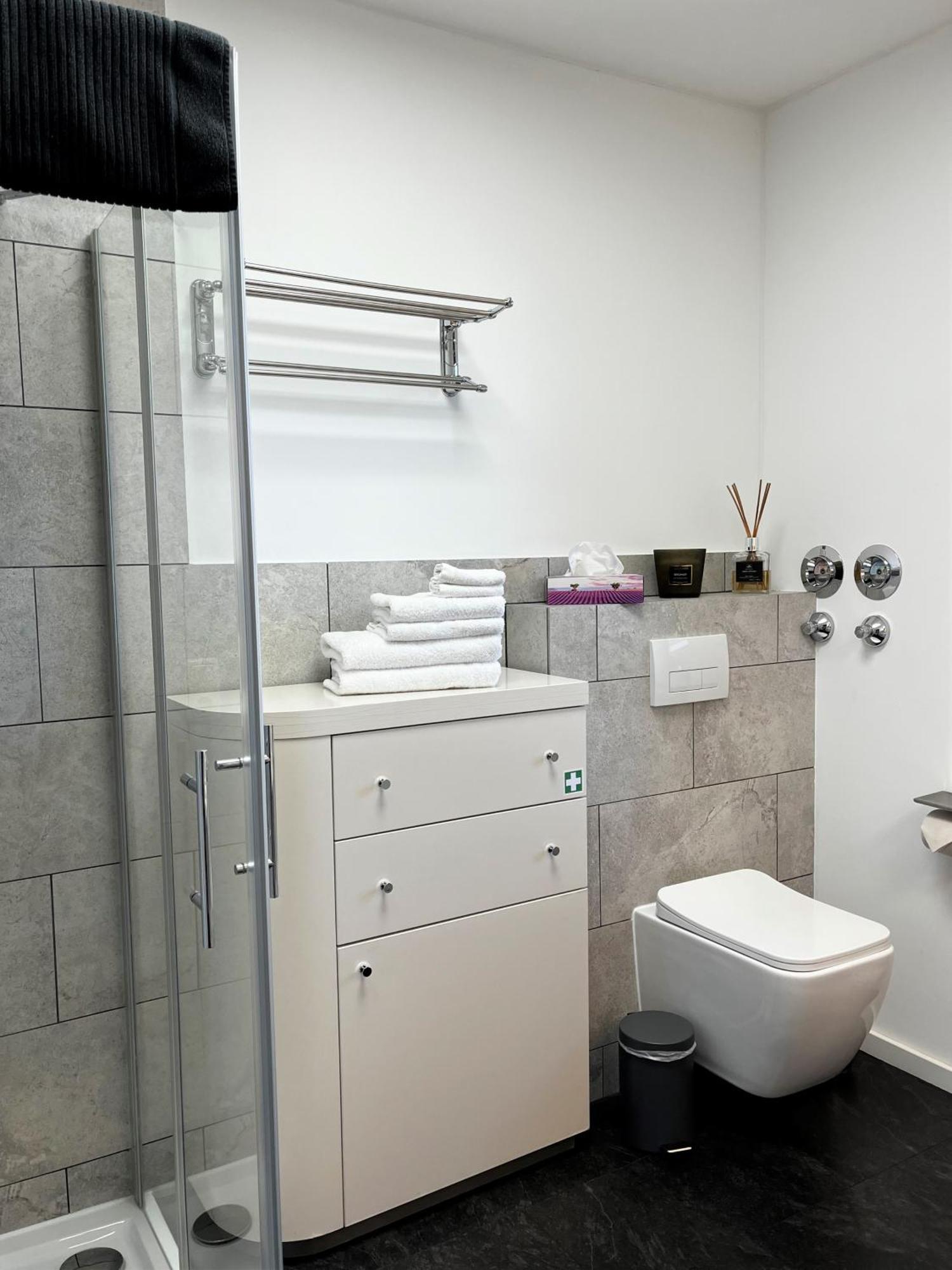 Apartment Wohlfuehlplatzl - Urgemuetlich & Ruhig Vogtareuth Екстер'єр фото