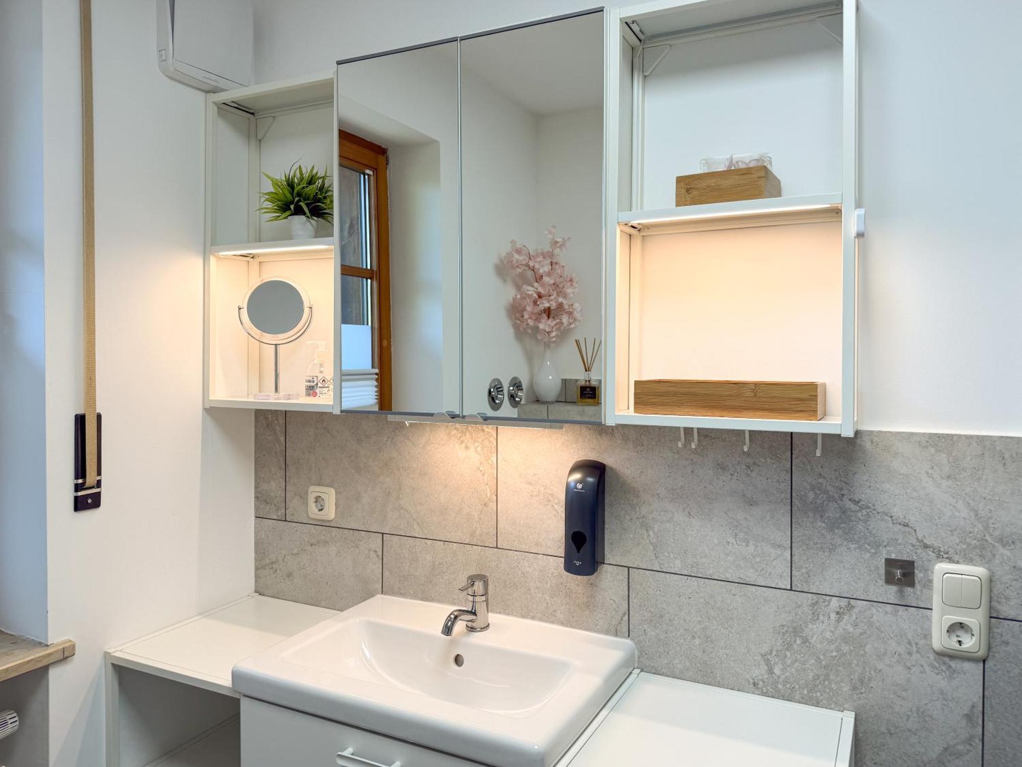 Apartment Wohlfuehlplatzl - Urgemuetlich & Ruhig Vogtareuth Екстер'єр фото